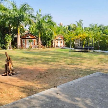 Plumeria Resort Kushālnagar Extérieur photo